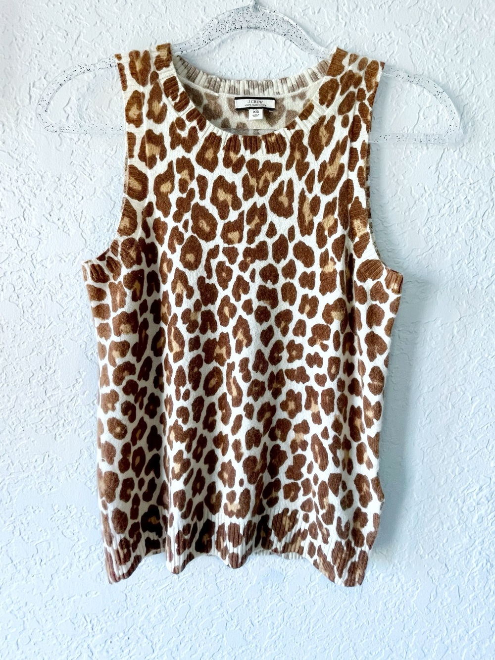 J Crew 100% Cashmere Leopard Cheetah Giraffe Print Sweater Vest Women’s - Picture 1 of 4